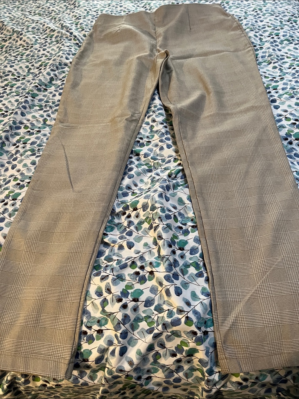 Calvin Klein Women's Gray Plaid Straight-Leg Trousers